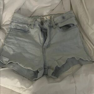 Refuge Light Wash Jean Shorts